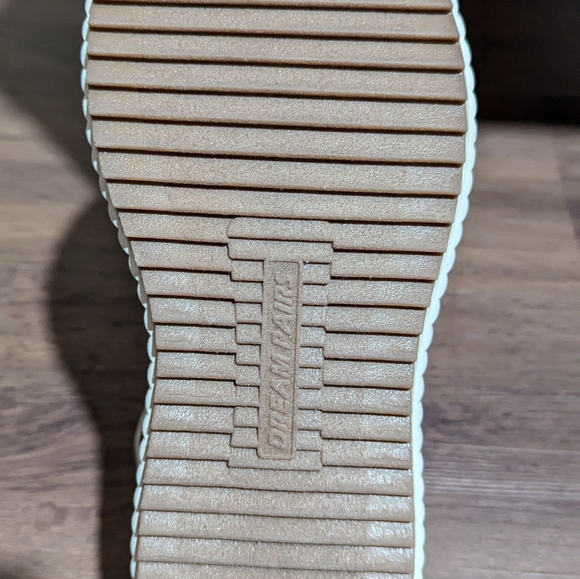 DREAM PAIRS NWOT PLATFORM FASHION SNEAKERS CHUNKY CASUAL SHOES SZ 7 IVORY - Picture 7 of 7